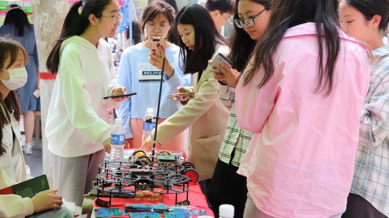 企业数字化价值提升：探索其优缺点与实施路径
